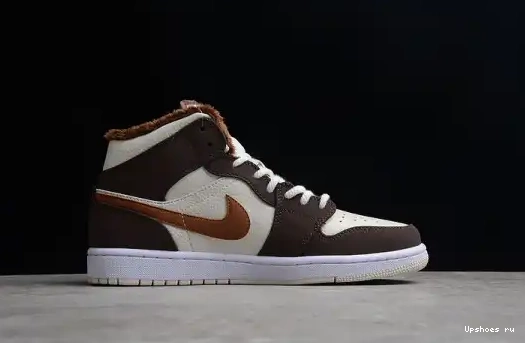 BASALT MID BROWN DO6699-200 DO6699-200 OATMEAL JORDAN 1 SE 0412